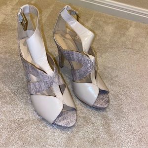 Nine West Peppino cream & snakeskin heels